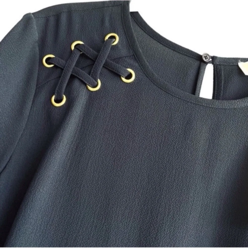 NEW Michael Kors Short Sleeve Crepe Blouse Laced Detail Navy Blue Gold Size M